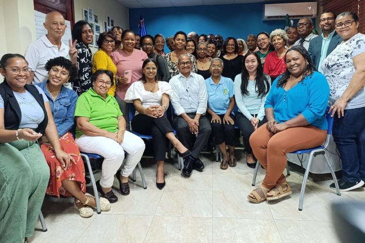 CoopAdelante Promueve la Salud Mental y el Trabajo en Equipo con Exitoso Taller